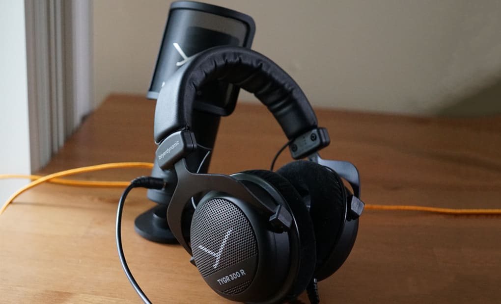 معرفی هدفون بیر داینامیک | Beyerdynamic TYGR 300 R