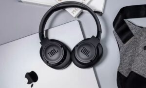 JBL Tune 710BT Review 1